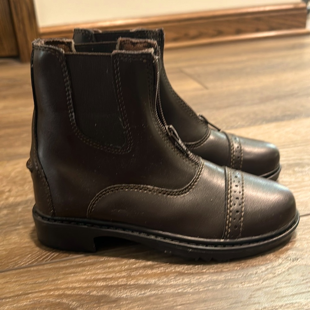 Brend new Tuff Rider Kids Paddock Boots